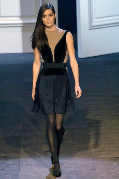 Look 15